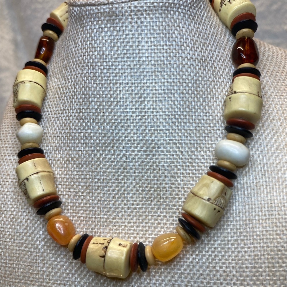Vintage Tribal Mixed Media Choker Necklace Amber Wood Bone and Acrylic Beads 15” - Picture 10 of 13